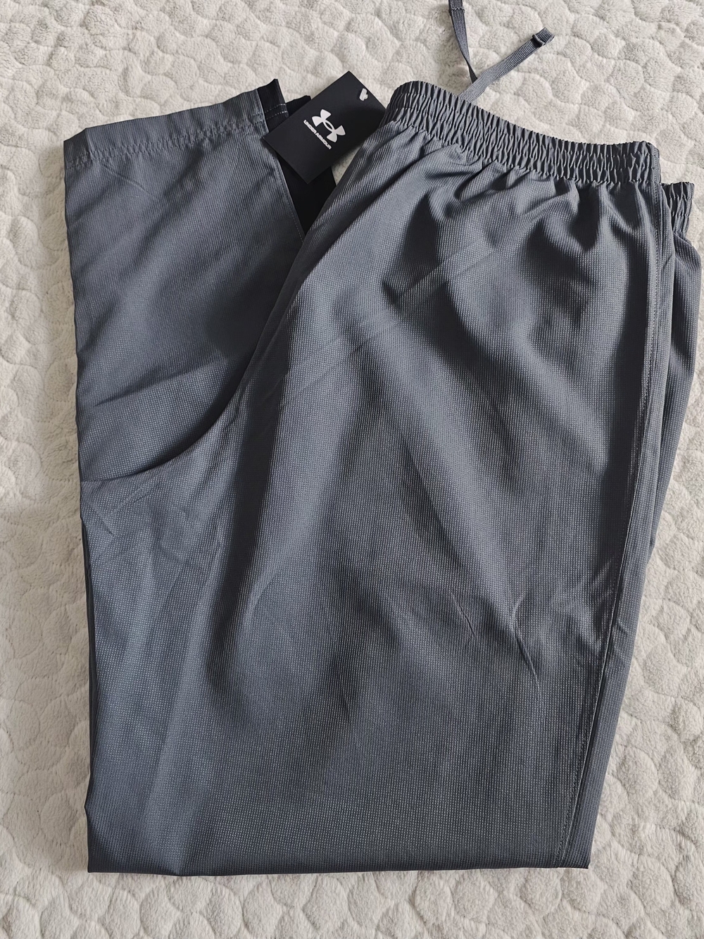 New Under Armour Men’s Charcoal Gray Training Track Pants Joggers